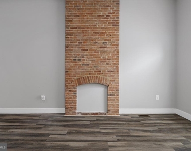 1235 W Lafayette Avenue - Photo Thumbnail 6