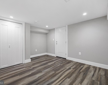 1235 W Lafayette Avenue - Photo Thumbnail 29