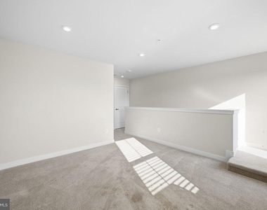 1834 Park Avenue - Photo Thumbnail 11