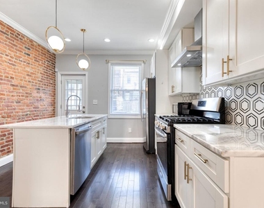 635 S Lehigh Street - Photo Thumbnail 4
