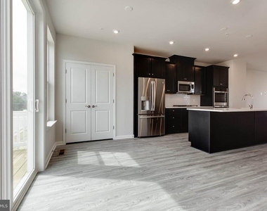 2009 Twisted Oak Place - Photo Thumbnail 11