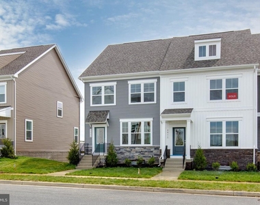 2009 Twisted Oak Place - Photo Thumbnail 1
