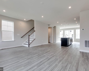 2009 Twisted Oak Place - Photo Thumbnail 7