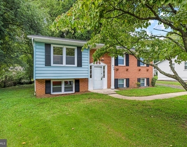 908 Country Terrace - Photo Thumbnail 1