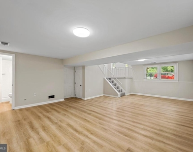908 Country Terrace - Photo Thumbnail 23