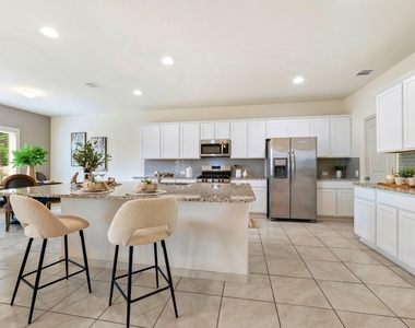 1116 La Conterra Blvd - Photo Thumbnail 8
