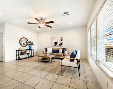 1116 La Conterra Blvd - Photo Thumbnail 5