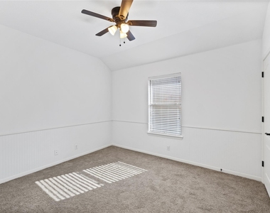 250 Maeves Way - Photo Thumbnail 9