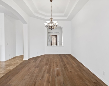 250 Maeves Way - Photo Thumbnail 22