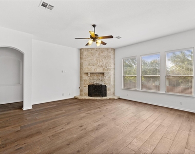 250 Maeves Way - Photo Thumbnail 19