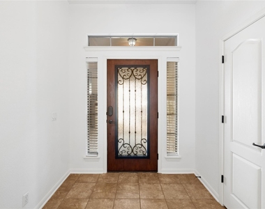 250 Maeves Way - Photo Thumbnail 4