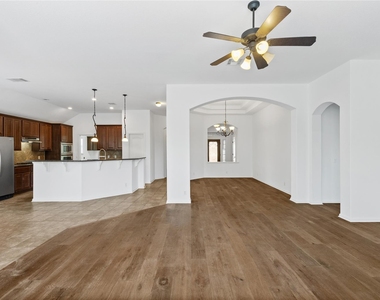 250 Maeves Way - Photo Thumbnail 21