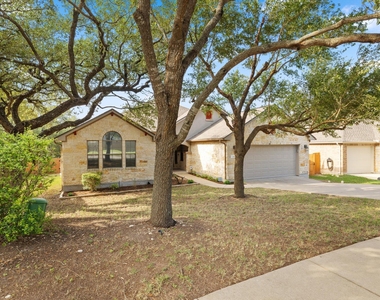 250 Maeves Way - Photo Thumbnail 1