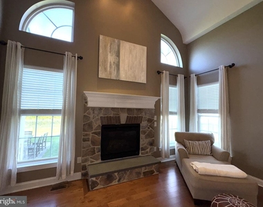 449 Spring Hollow Drive - Photo Thumbnail 32