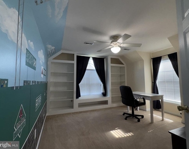 449 Spring Hollow Drive - Photo Thumbnail 65