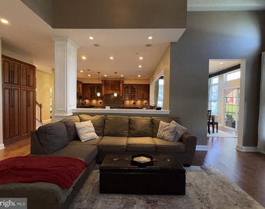 449 Spring Hollow Drive - Photo Thumbnail 33