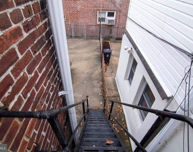 504 N Lincoln Street - Photo Thumbnail 9