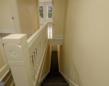 504 N Lincoln Street - Photo Thumbnail 6