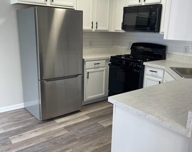 39 Lisa Drive - Photo Thumbnail 27