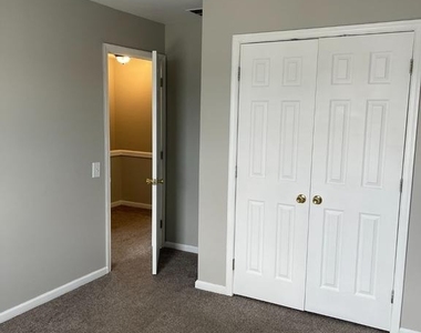 39 Lisa Drive - Photo Thumbnail 51
