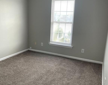 39 Lisa Drive - Photo Thumbnail 50