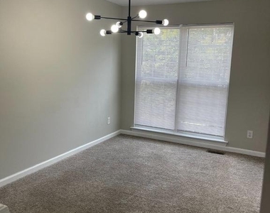 39 Lisa Drive - Photo Thumbnail 24