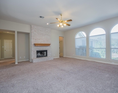 15808 Chatham Wood Dr - Photo Thumbnail 10