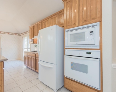15808 Chatham Wood Dr - Photo Thumbnail 20