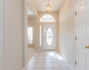 15808 Chatham Wood Dr - Photo Thumbnail 4