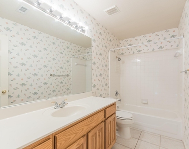 15808 Chatham Wood Dr - Photo Thumbnail 27