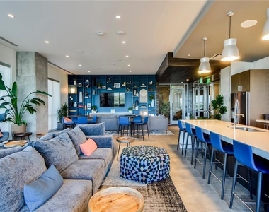 222 West Ave - Photo Thumbnail 19