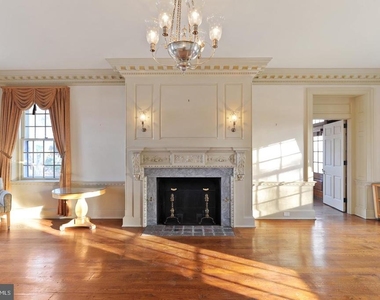 233 Walker Road - Photo Thumbnail 6