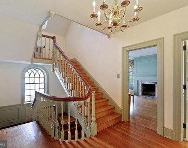 233 Walker Road - Photo Thumbnail 14