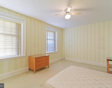 233 Walker Road - Photo Thumbnail 20