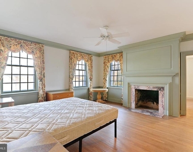 233 Walker Road - Photo Thumbnail 13