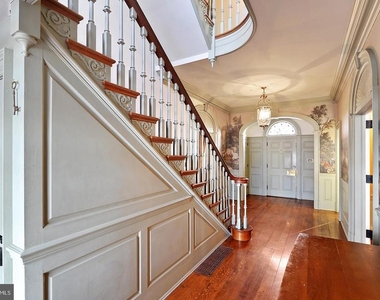233 Walker Road - Photo Thumbnail 9
