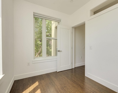 2801 Dulce Ln - Photo Thumbnail 14