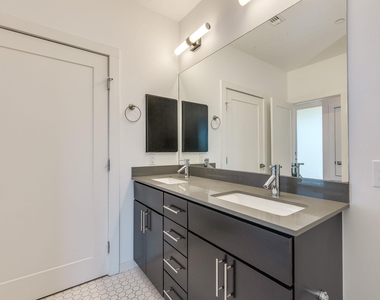 2801 Dulce Ln - Photo Thumbnail 7