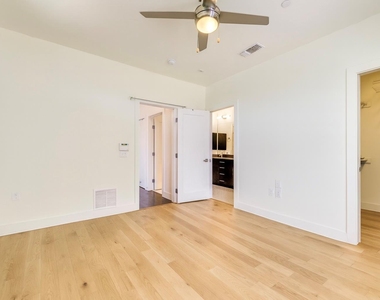 2801 Dulce Ln - Photo Thumbnail 3