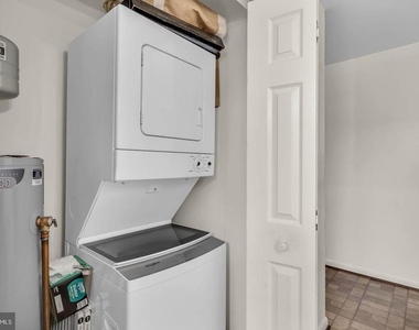 3040 Pineview Court Ne - Photo Thumbnail 18