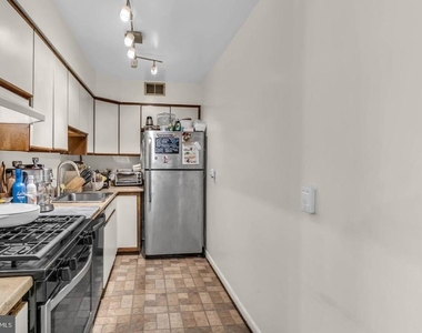 3040 Pineview Court Ne - Photo Thumbnail 13