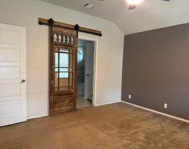571 Dragon Ridge Rd - Photo Thumbnail 6