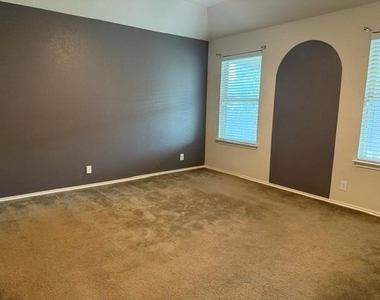 571 Dragon Ridge Rd - Photo Thumbnail 7