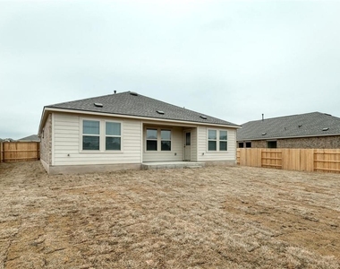 1424 Chad Dr - Photo Thumbnail 13