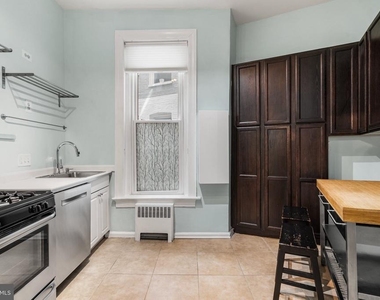 1300 Massachusetts Avenue Nw - Photo Thumbnail 4