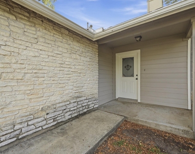 2514 Howellwood Way - Photo Thumbnail 3