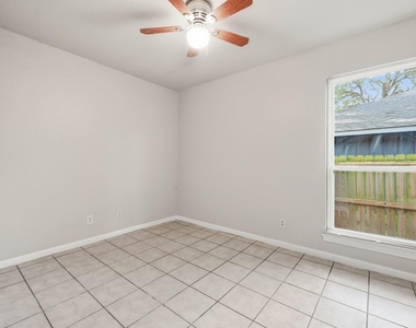 2514 Howellwood Way - Photo Thumbnail 22