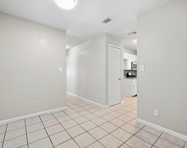 2514 Howellwood Way - Photo Thumbnail 12