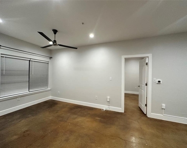 1807 Poquito St - Photo Thumbnail 4