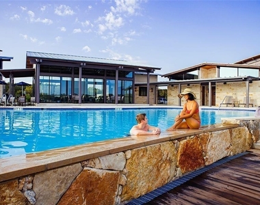 1029 Kerrwood Way - Photo Thumbnail 30